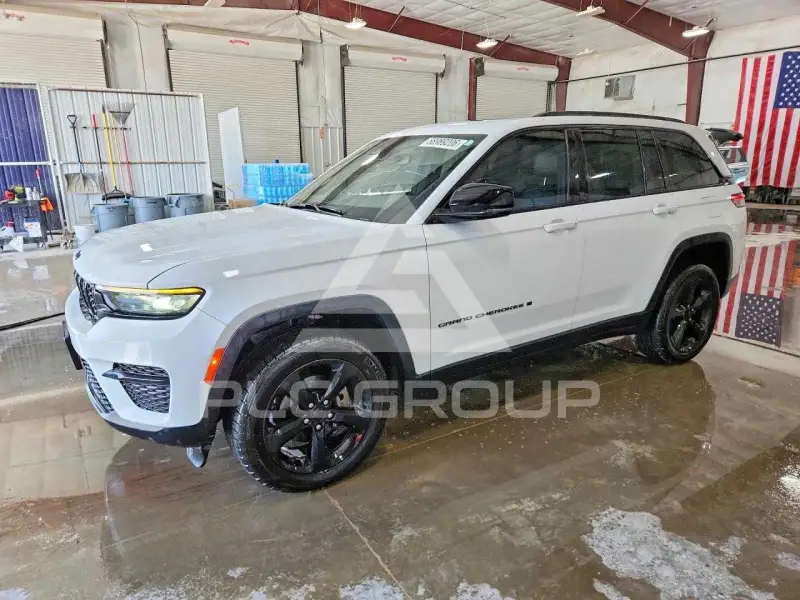 2023 Jeep Grand Cherokee photo