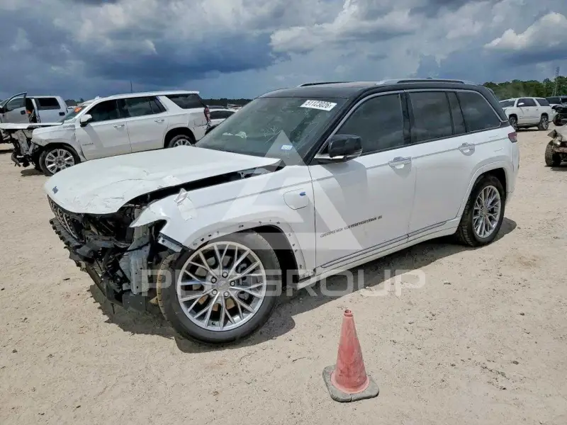 2023 Jeep CHEROKEE фото