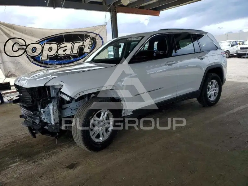 2023 Jeep CHEROKEE фото