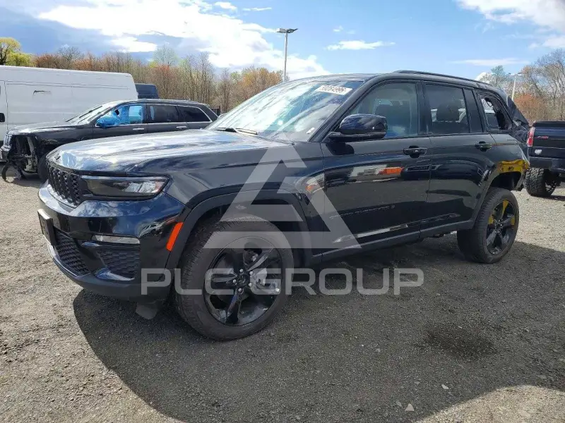 2023 Jeep CHEROKEE photo