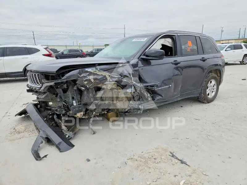2023 Jeep CHEROKEE фото