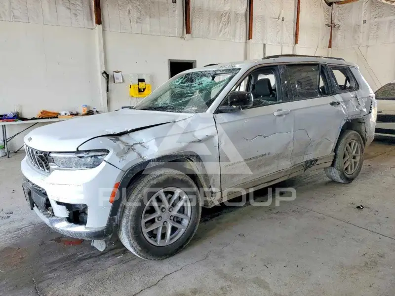 2023 Jeep CHEROKEE фото