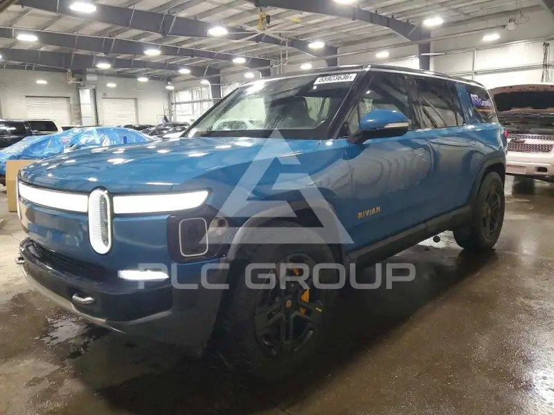 2023 Rivian R1S фото