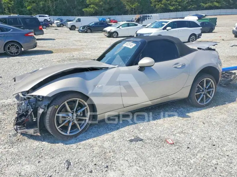 2023 Mazda MX-5 фото