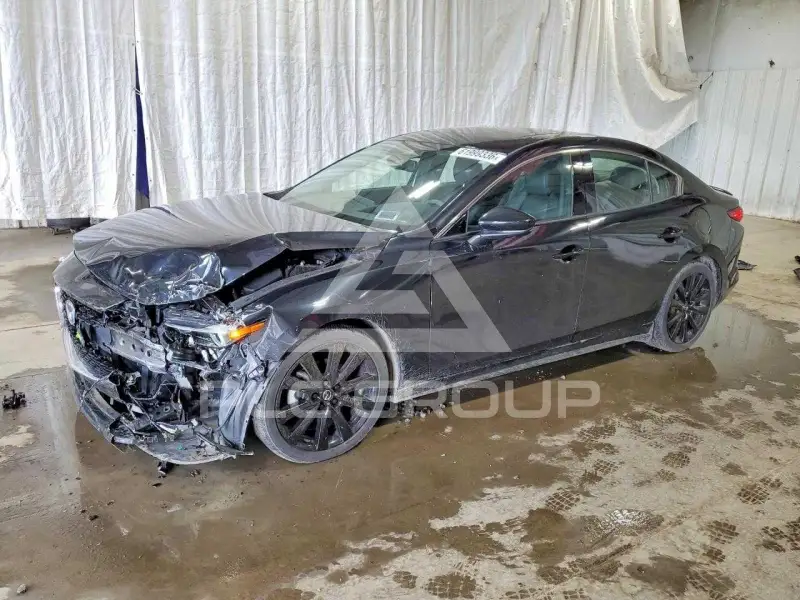 2023 Mazda 3 photo