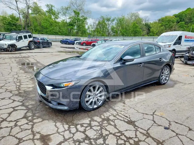 2023 Mazda 3 фото