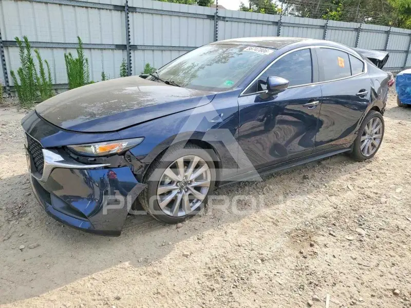 2023 Mazda 3 photo