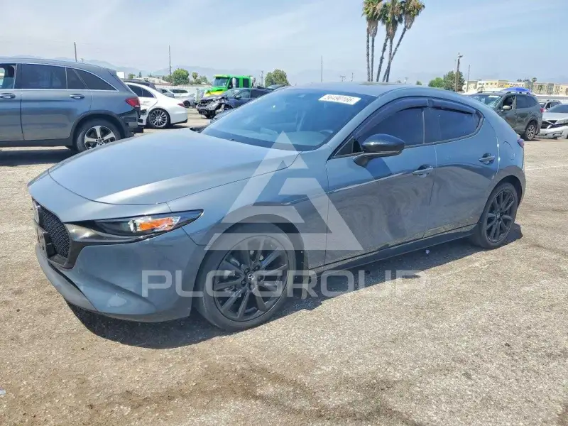 2023 Mazda 3 фото