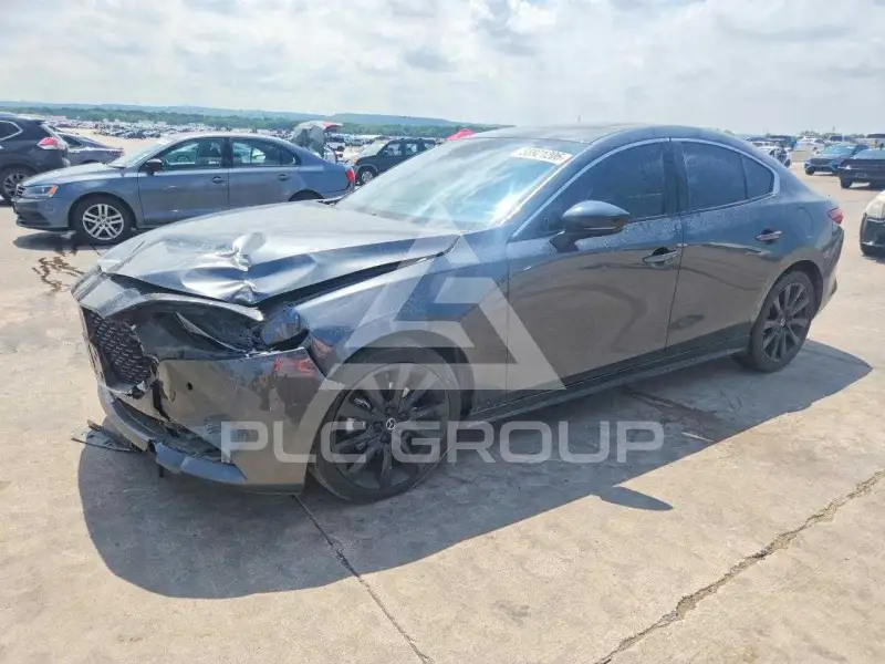 2023 Mazda 3 photo