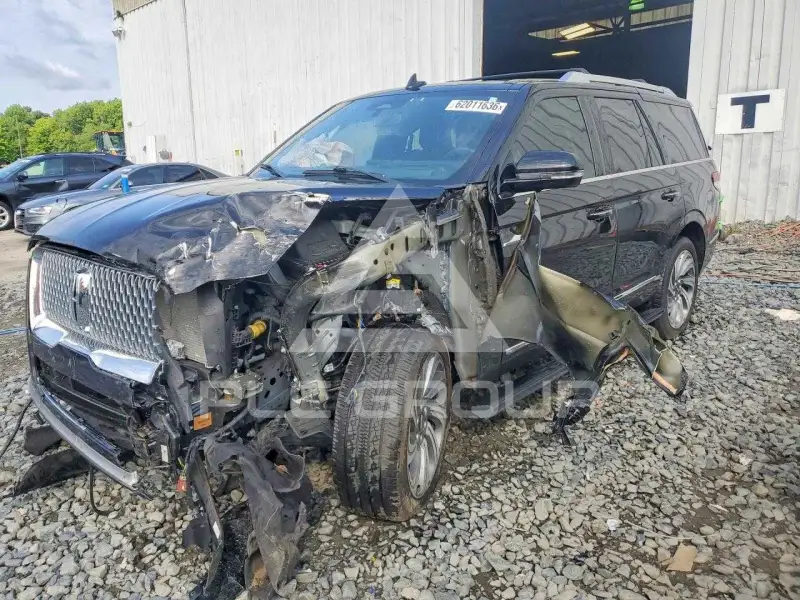 2023 Lincoln NAVIGATOR photo