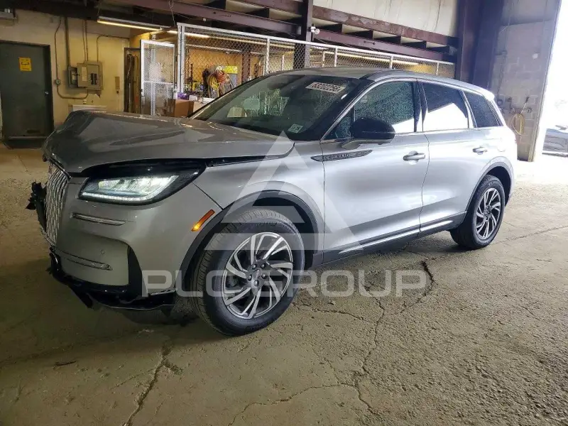 2023 Lincoln CORSAIR photo