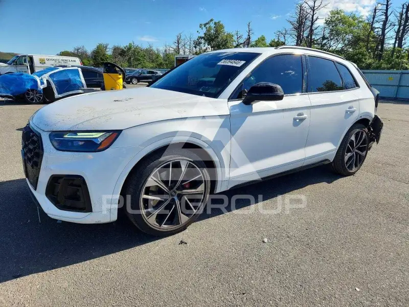 2023 Audi SQ5 фото