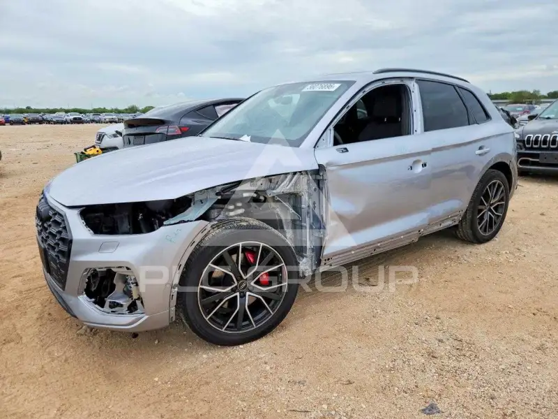 2023 Audi SQ5 фото