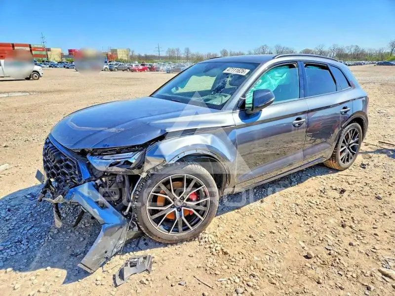 2023 Audi SQ5 фото