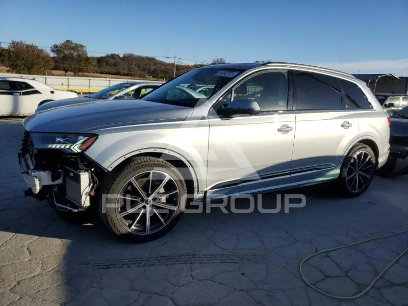 2023 Audi Q7 фото