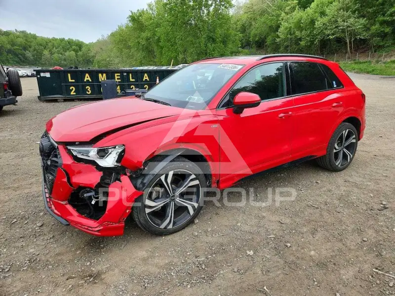 2023 Audi Q3 фото