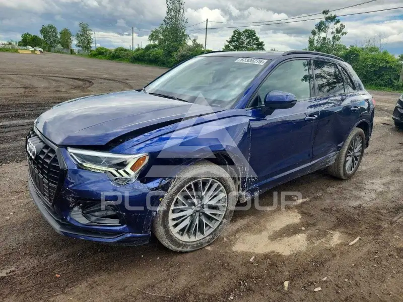 2023 Audi Q3 фото