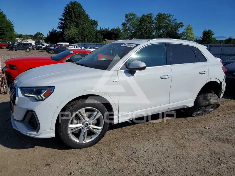 2023 Audi Q3 фото