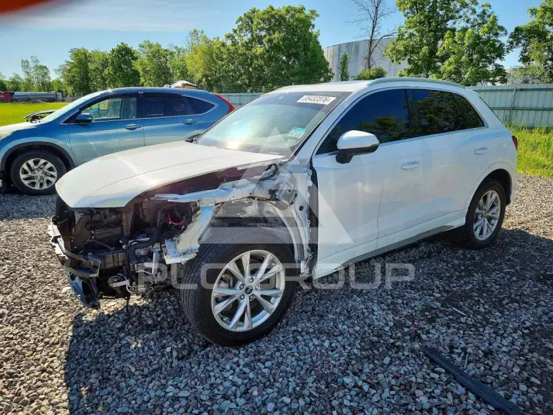 2023 Audi Q3 фото