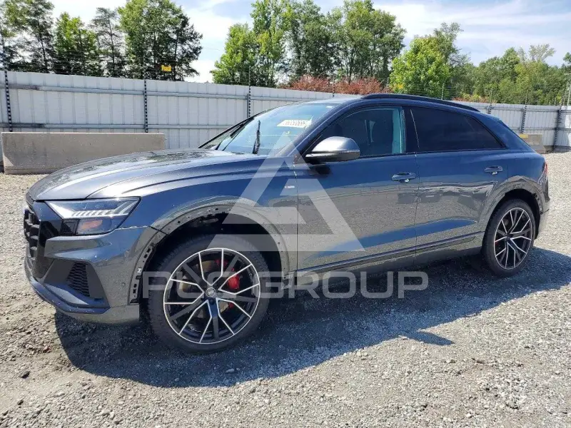 2023 Audi Q8 фото