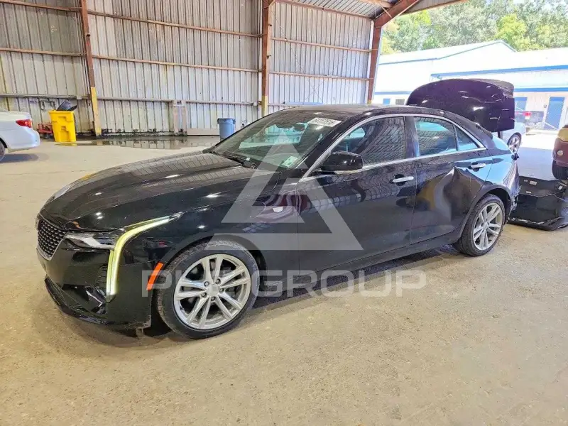 2023 Cadillac CT4 фото