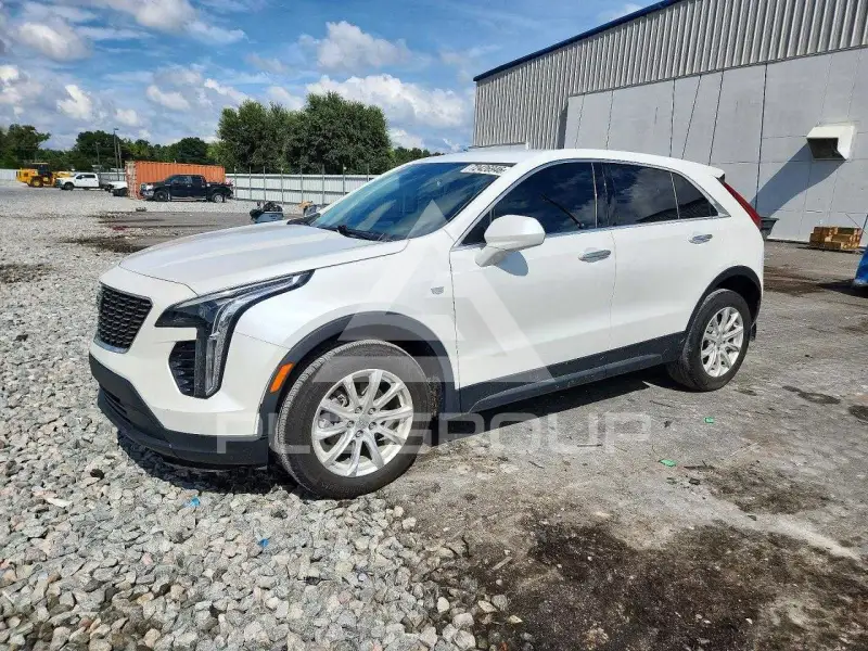 2023 Cadillac XT4 фото