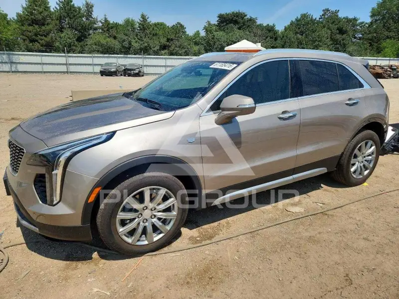 2023 Cadillac XT4 фото