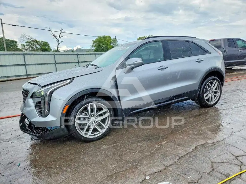 2023 Cadillac XT4 фото