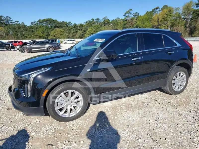 2023 Cadillac XT4 фото