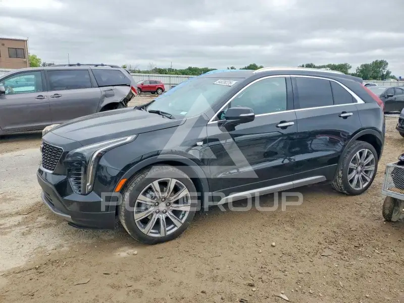 2023 Cadillac XT4 фото