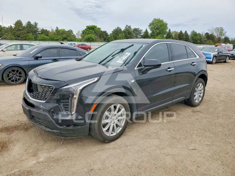 2023 Cadillac XT4 фото