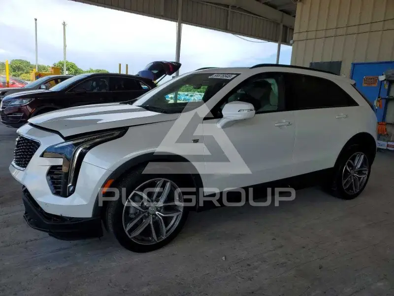 2023 Cadillac XT4 фото