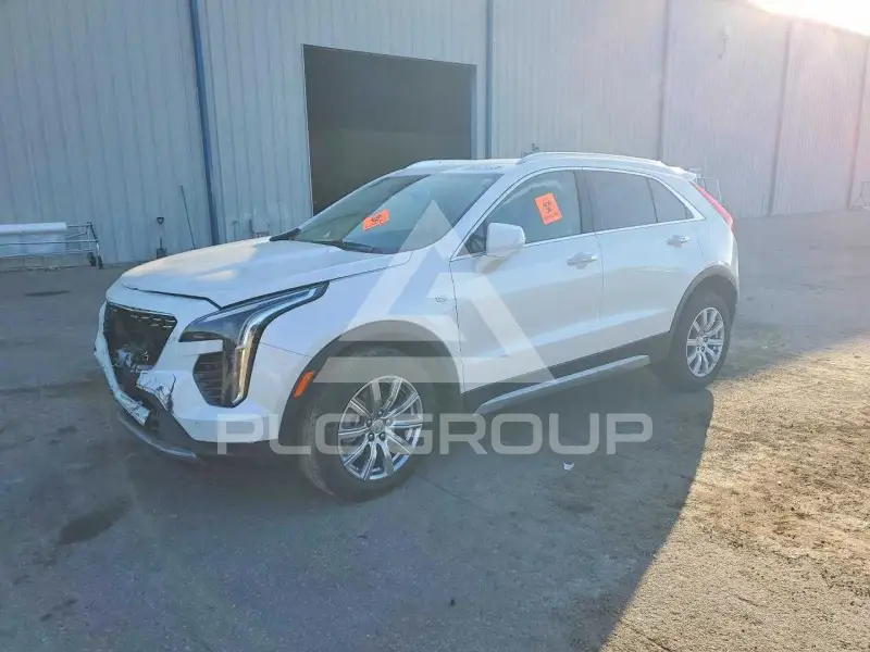 2023 Cadillac XT4 фото