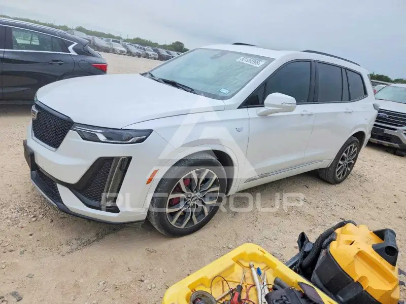 2023 Cadillac XT6 photo