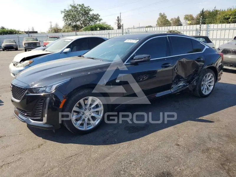 2023 Cadillac CT5 photo