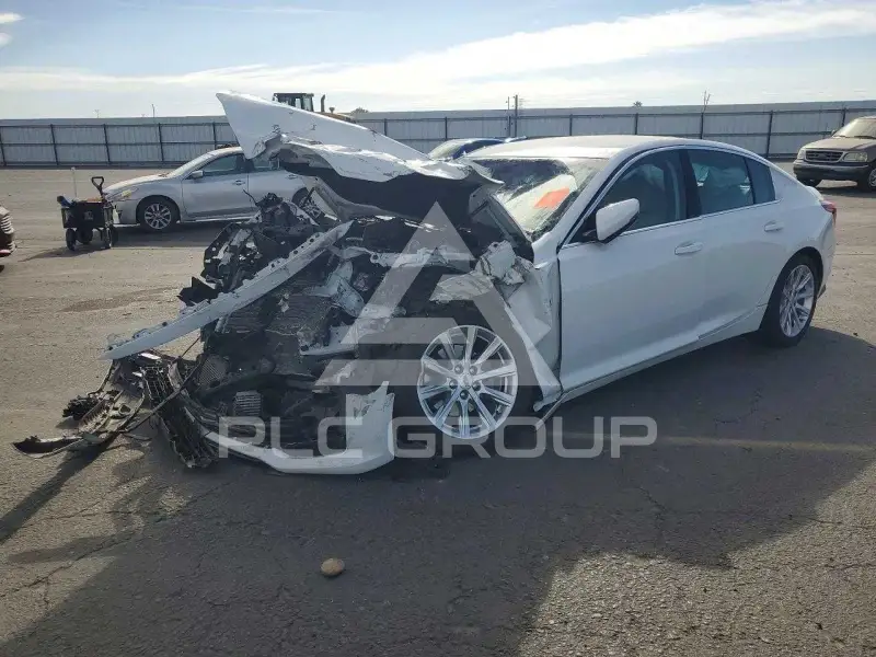 2023 Cadillac CT5 фото
