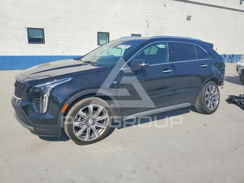 2023 Cadillac XT4 фото