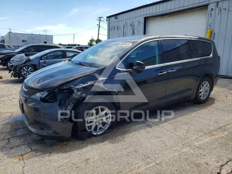 2023 Chrysler VOYAGER фото