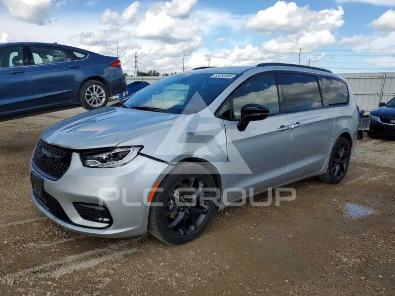 2023 Chrysler PACIFICA photo