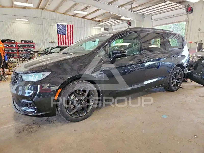 2023 Chrysler PACIFICA photo