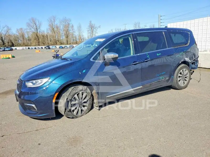2023 Chrysler PACIFICA фото