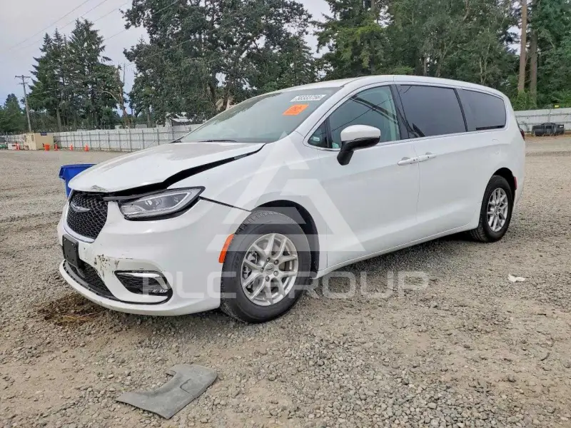 2023 Chrysler PACIFICA photo