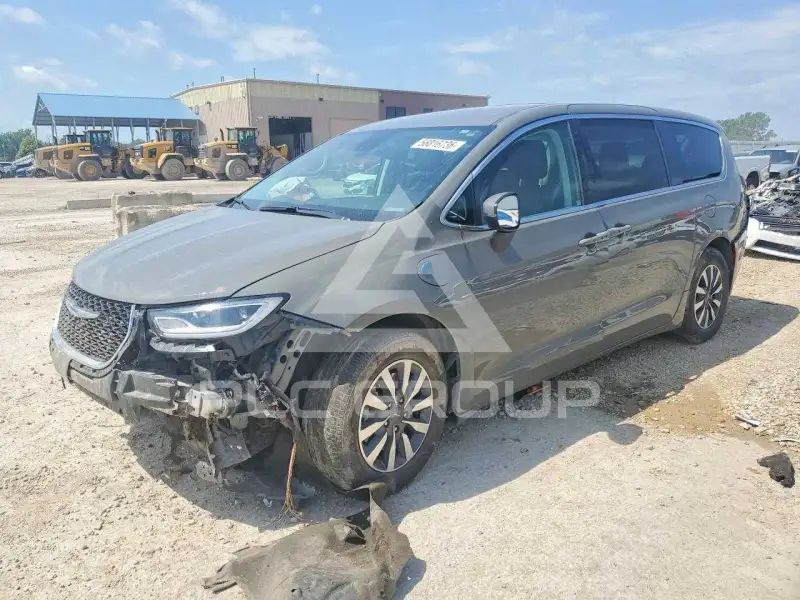 2023 Chrysler PACIFICA photo