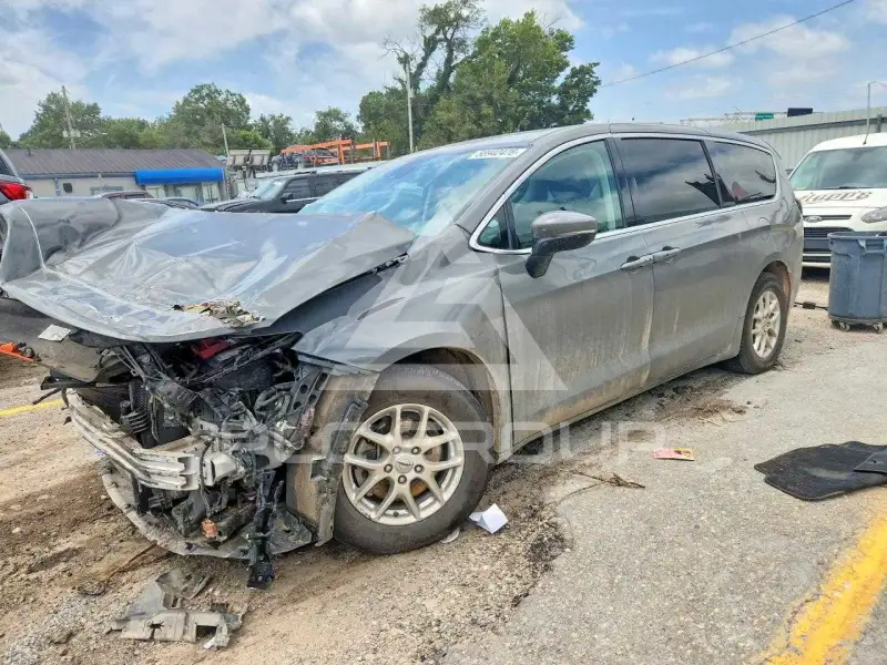 2023 Chrysler PACIFICA photo