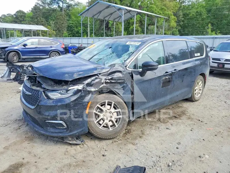 2023 Chrysler PACIFICA photo