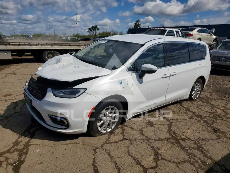 2023 Chrysler PACIFICA фото