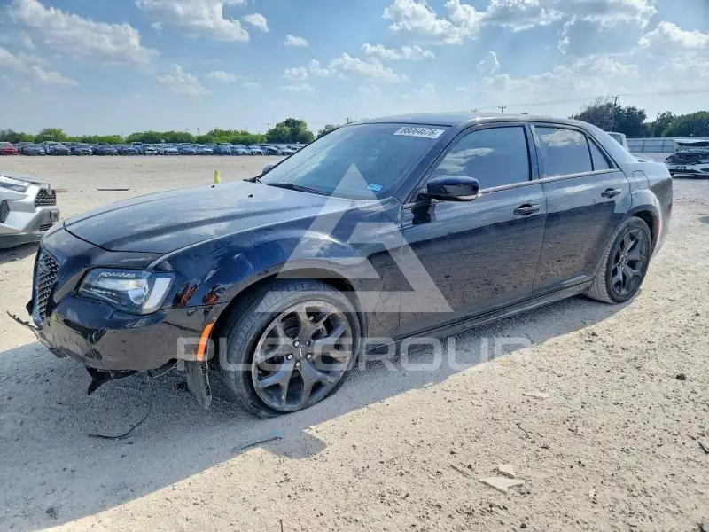 2023 Chrysler 300 фото
