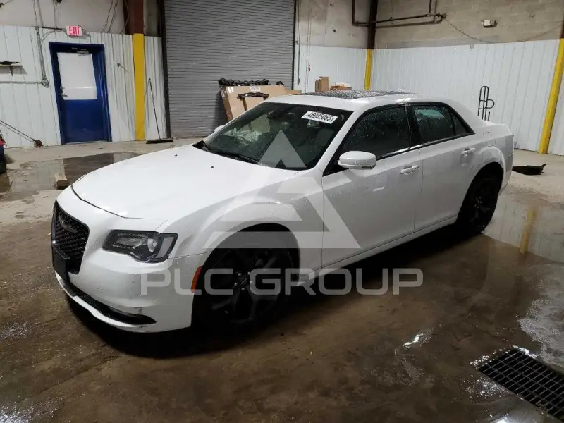 2023 Chrysler 300 фото