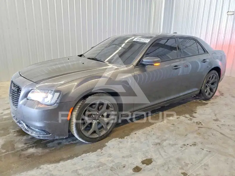 2023 Chrysler 300 photo