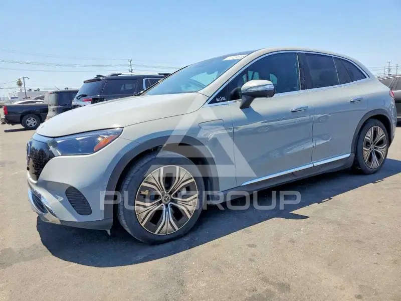2023 Mercedes Benz EQE photo